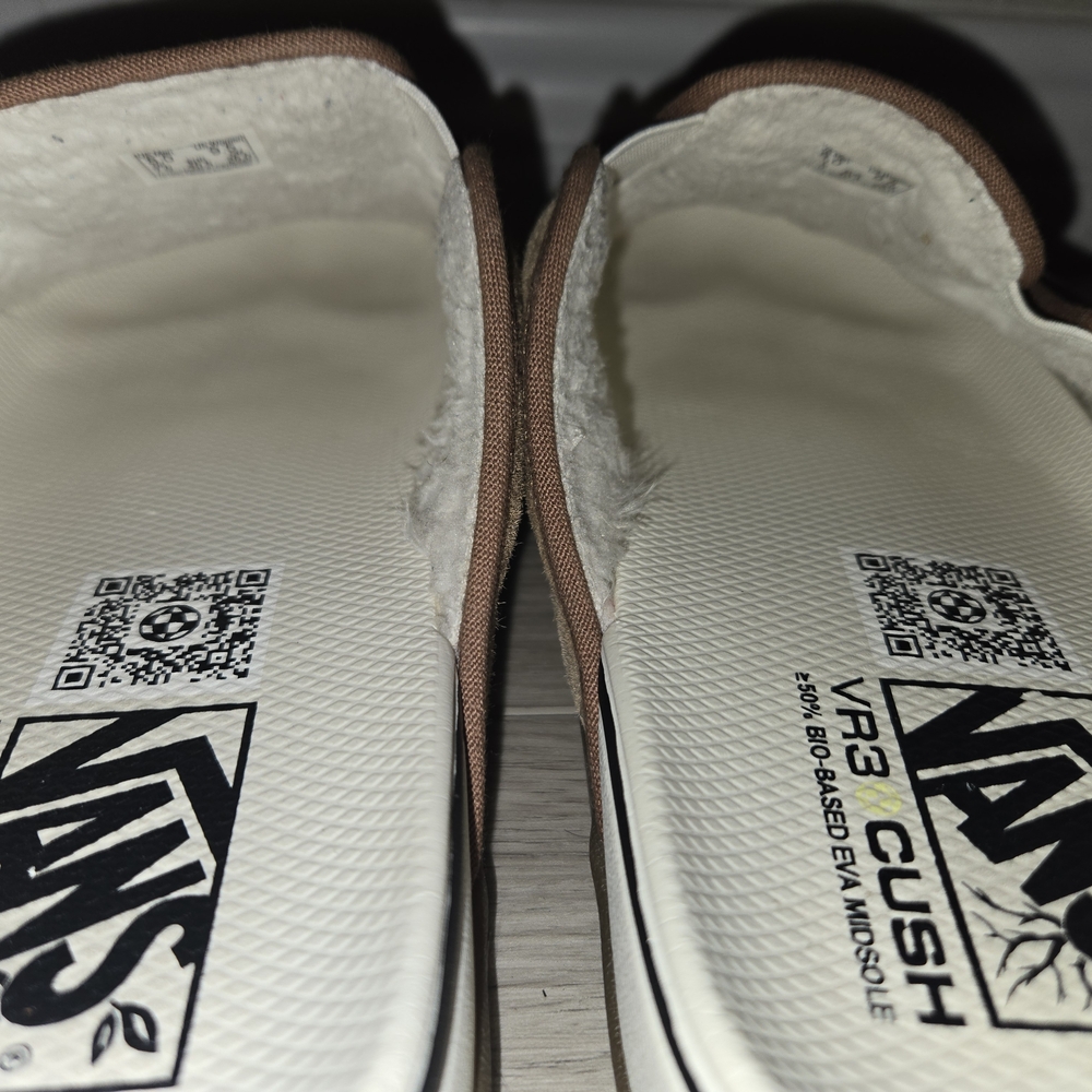 Vans Men's Brown Suede Slip-On Shoes - Picture 3 of 5